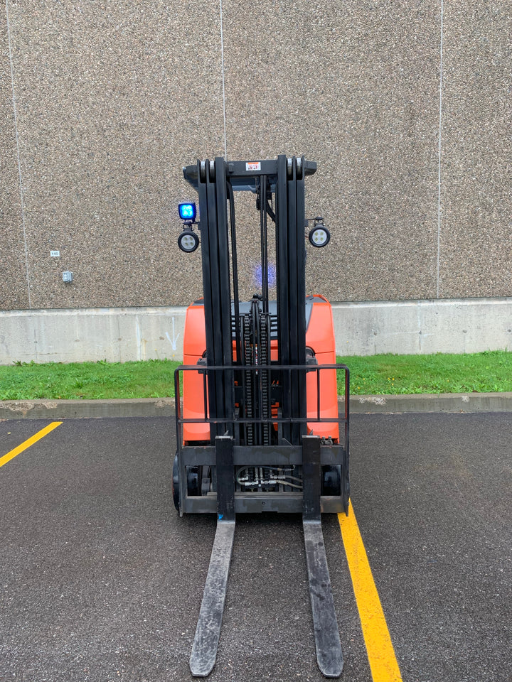 Used forklift for sale in Quebec | 2019 TOYOTA 4,000 LB Electric Standup Counterbalance | Model: 8BNCU20M188