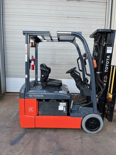 Used forklift for sale in London | 2019 TOYOTA 4000 LB 3-Wheel Electric Forklift | Model: 8FBE20U