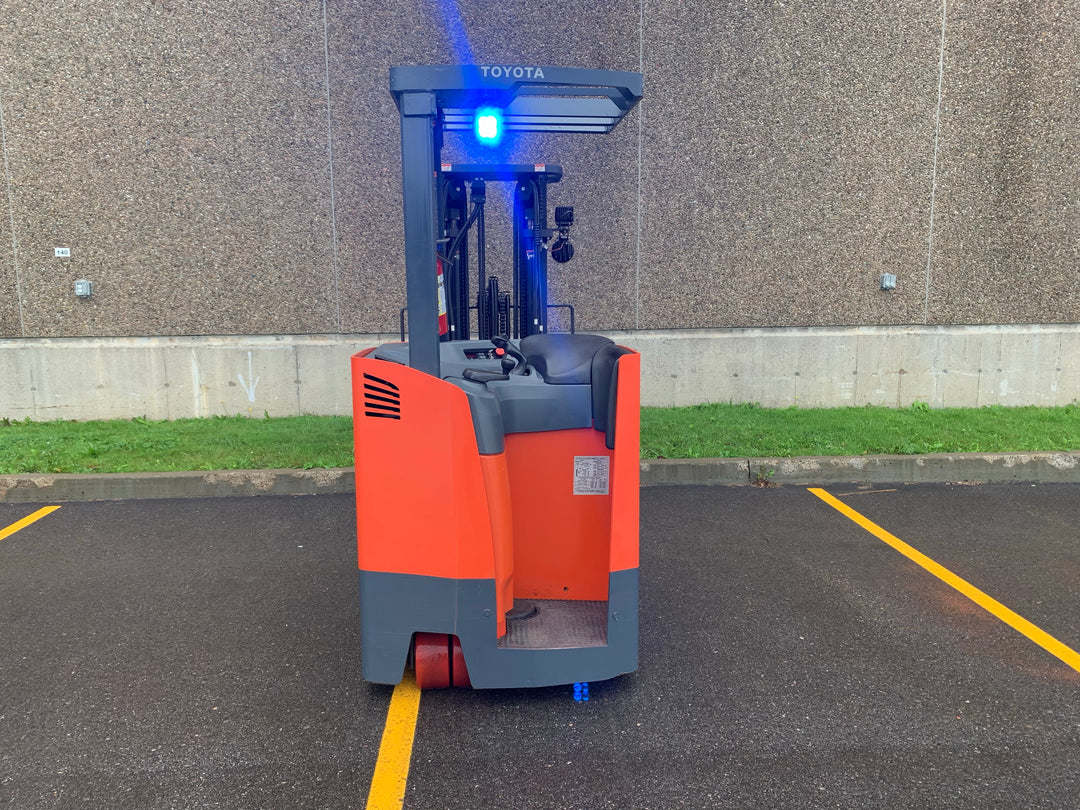 Used forklift for sale in Quebec | 2019 TOYOTA 4,000 LB Electric Standup Counterbalance | Model: 8BNCU20M188
