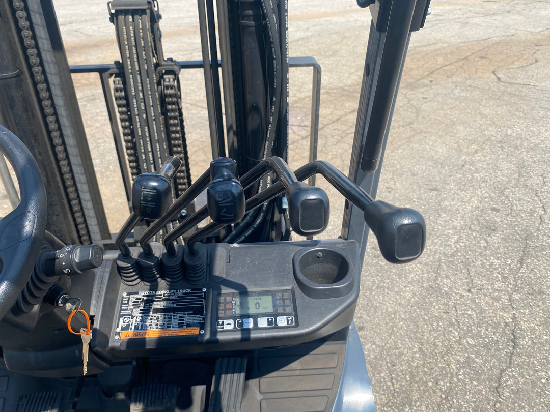 Used forklift for sale in Kitchener | 2021 TOYOTA 5,000 LB IC Cushion Forklift | Model: 8FGCU25
