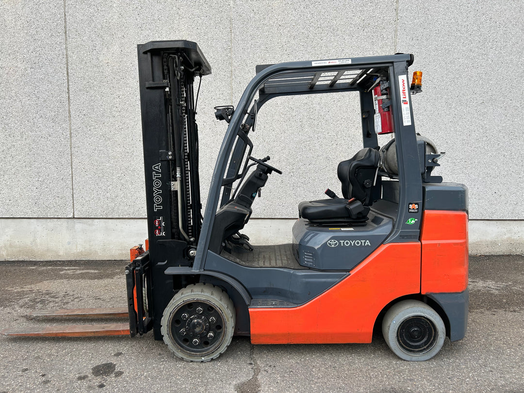 Used forklift for sale in Vaughan | 2021 TOYOTA 6000 LB IC Cushion Forklift | Model: 8FGCU30