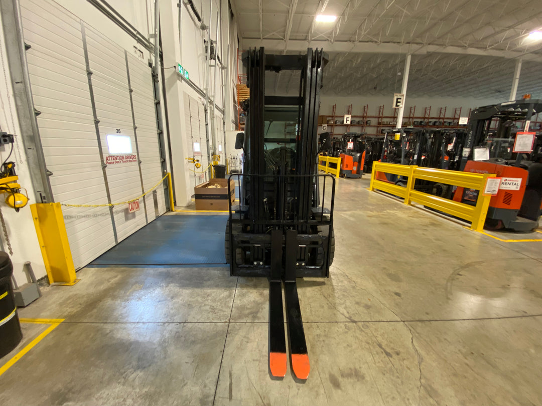 Used forklift for sale in Ajax | 2020 TOYOTA 6500 LB IC Pneumatic Forklift | Model: 8FGU32