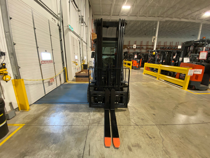 Used forklift for sale in Ajax | 2020 TOYOTA 6500 LB IC Pneumatic Forklift | Model: 8FGU32