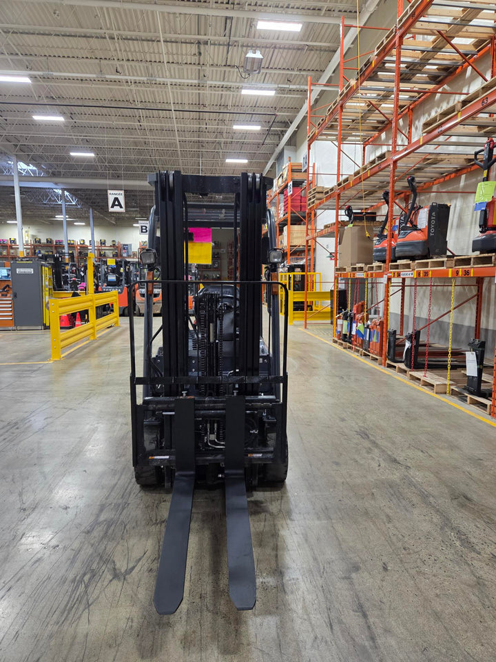 Used forklift for sale in Lachine | 2021 TOYOTA 4,000 LB 3-Wheel Electric Forklift | Model: 8FBE20U