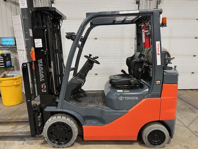 Used forklift for sale in London | 2021 TOYOTA 5,000 LB IC Cushion Forklift | Model: 8FGCU25