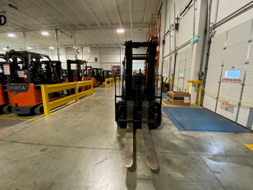Used forklift for sale in Ajax | 2021 TOYOTA 6,000 LB IC Pneumatic Forklift | Model: 8FGU30