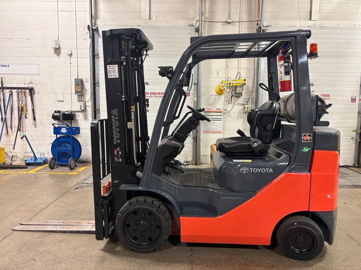 Used forklift for sale in Toronto | 2021 TOYOTA 5,000 LB IC Cushion Forklift | Model: 8FGCU25