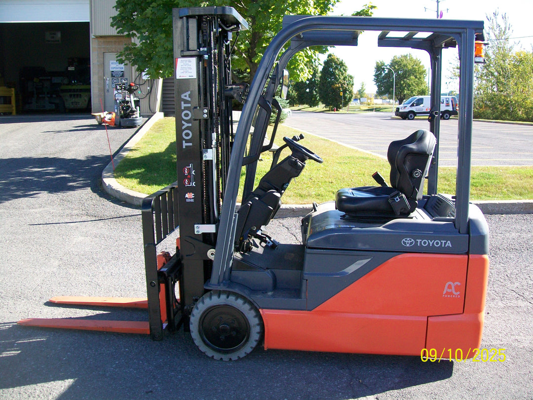 Used forklift for sale in Boucherville | 2021 TOYOTA 4,000 LB 3-Wheel Electric Forklift | Model: 8FBE20U