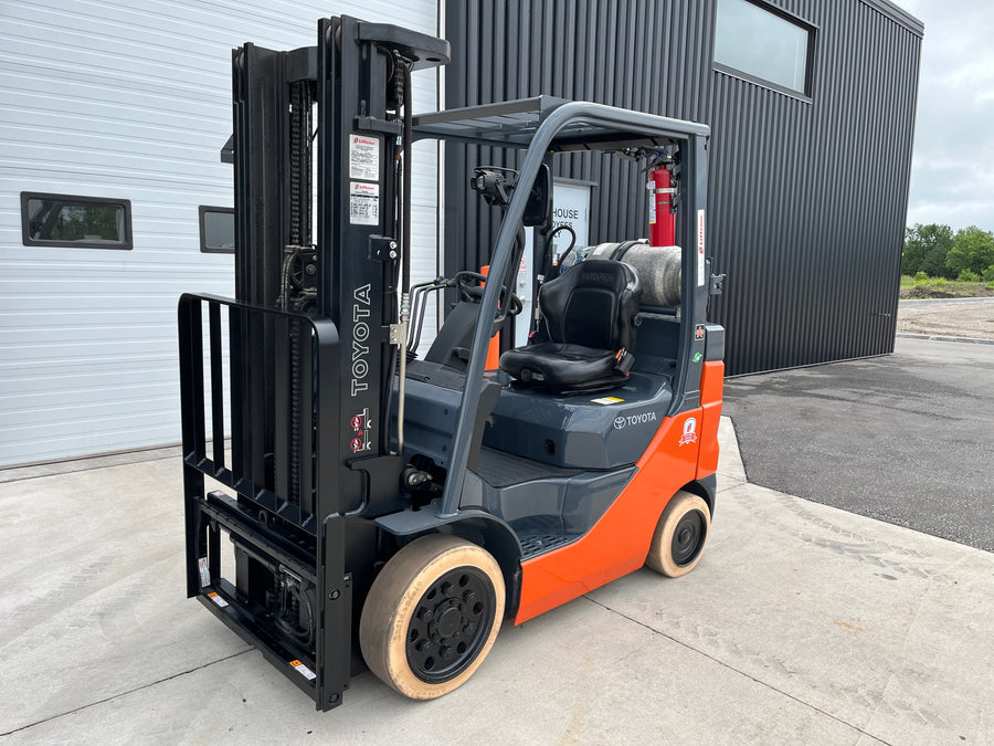 Used forklift for sale in London | 2021 TOYOTA 5,000 LB IC Cushion Forklift | Model: 8FGCU25