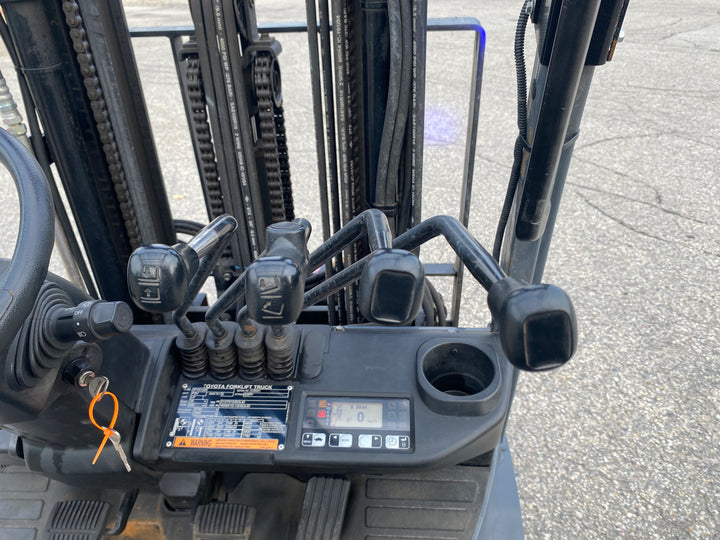 Used forklift for sale in Kitchener | 2021 TOYOTA 5,000 LB IC Cushion Forklift | Model: 8FGCU25