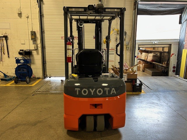 Used forklift for sale in Toronto | 2021 TOYOTA 4000 LB 3-Wheel Electric Forklift | Model: 8FBE20U
