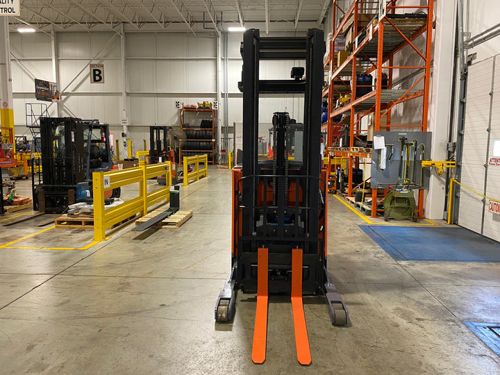 Used forklift for sale in Vaughan | 2018 TOYOTA 3,500 LB Electric Reach Truck | Model: 9BR183M241