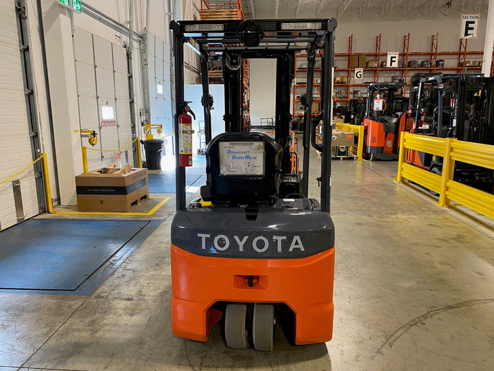 Used forklift for sale in Vaughan | 2021 TOYOTA 3000 LB 3-Wheel Electric Forklift | Model: 8FBE15U