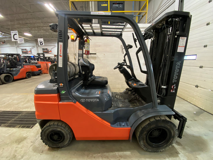 Used forklift for sale in Barrie | 2021 TOYOTA 5000 LB IC Pneumatic Forklift | Model: 8FGU25