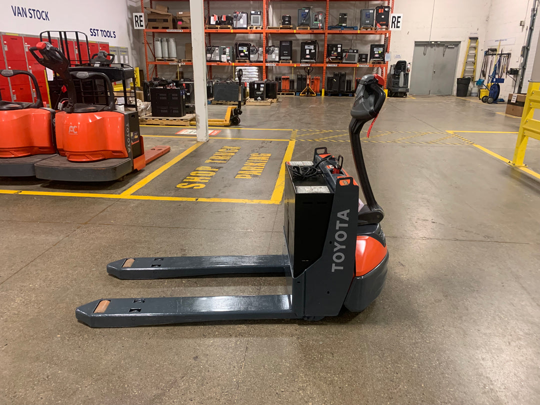 Used forklift for sale in Toronto | 2023 TOYOTA 4,500 LB Electric Walkie Pallet Truck | Model: 8HBW23