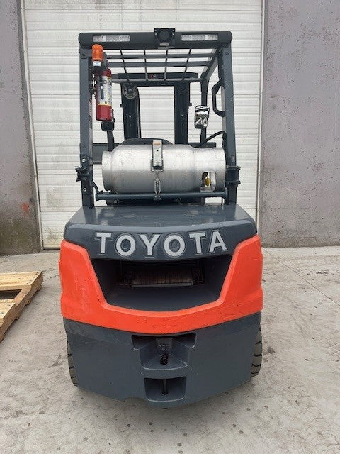 Used forklift for sale in Dartmouth | 2021 TOYOTA 6,500 LB IC Pneumatic Forklift | Model: 8FGU32