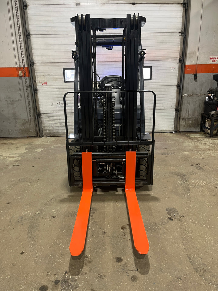 Used forklift for sale in Dartmouth | 2023 TOYOTA 5,000 LB IC Pneumatic Forklift | Model: 50-8FGU25