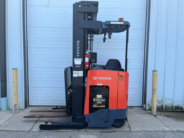 Used forklift for sale in Kitchener | 2019 TOYOTA 3,500 LB Electric Reach Truck | Model: 9BR183M241