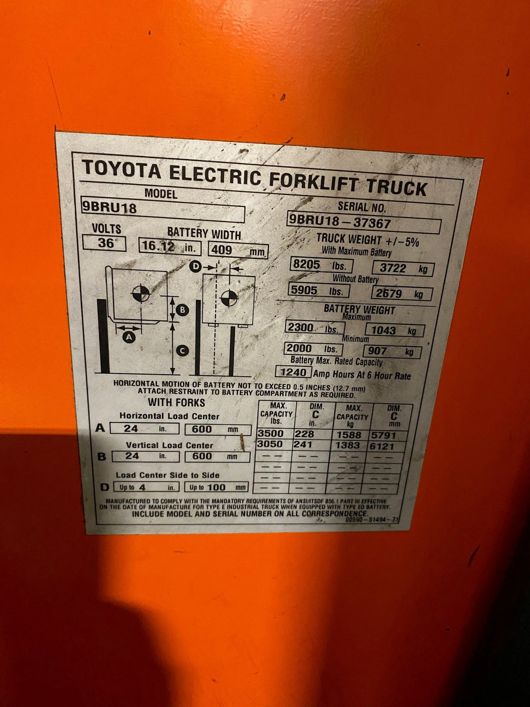 Used forklift for sale in Kitchener | 2017 TOYOTA 3,500 LB Electric Reach Truck | Model: 9BR183M241
