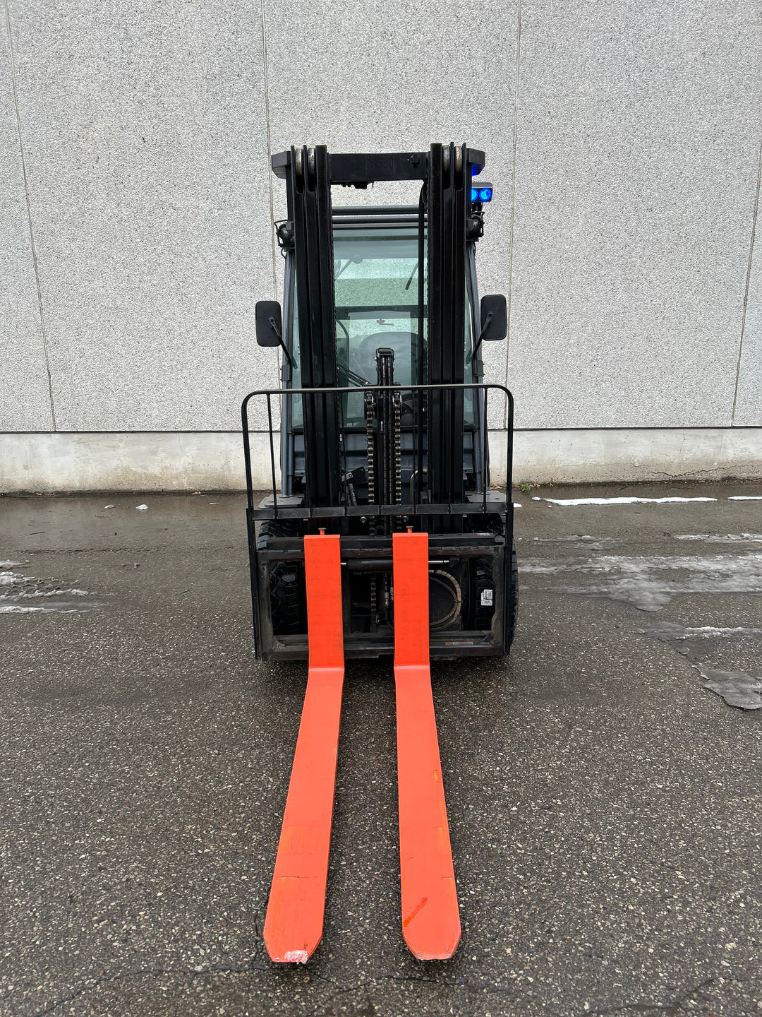 Used forklift for sale in Vaughan | 2021 TOYOTA 6,500 LB IC Pneumatic Forklift | Model: 8FGU32