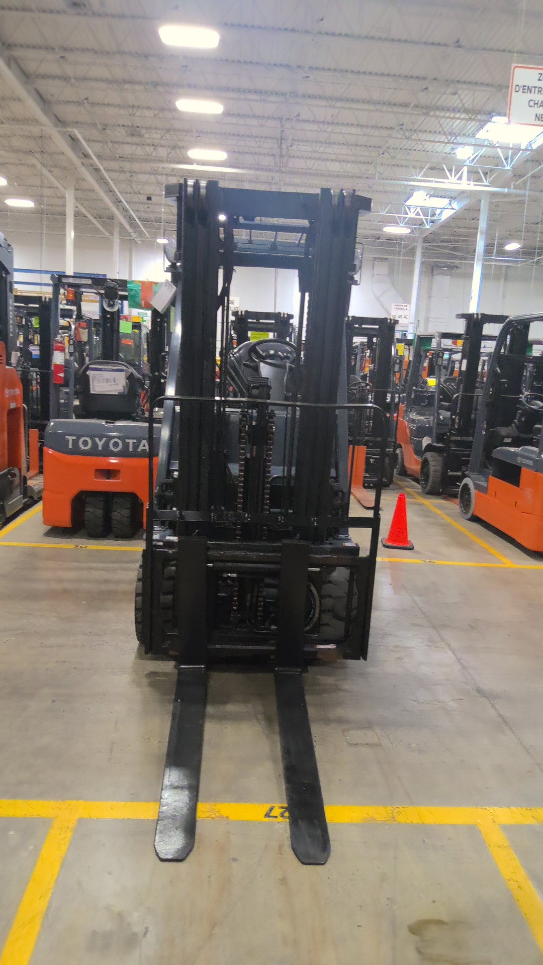 Used forklift for sale in Lachine | 2021 TOYOTA 6000 LB Electric Cushion Forklift | Model: 8FBCU30