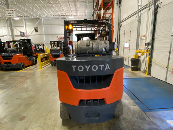 Used forklift for sale in Vaughan | 2017 TOYOTA 12,000 LB IC Cushion Forklift | Model: 8FGC55U