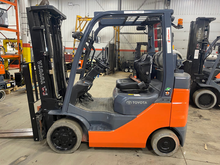 Used forklift for sale in Kitchener | 2021 TOYOTA 5,000 LB IC Cushion Forklift | Model: 8FGCU25