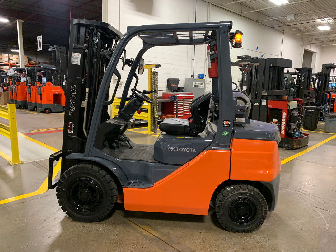 Used forklift for sale in Toronto | 2022 TOYOTA 5,000 LB IC Pneumatic Forklift | Model: 50-8FGU25