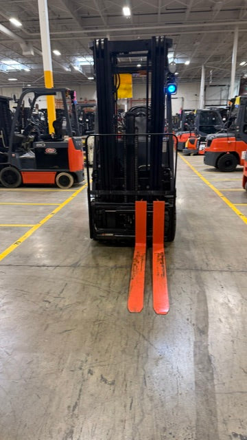 Used forklift for sale in Lachine | 2019 TOYOTA 5,000 LB Electric Cushion Forklift | Model: 8FBCU25