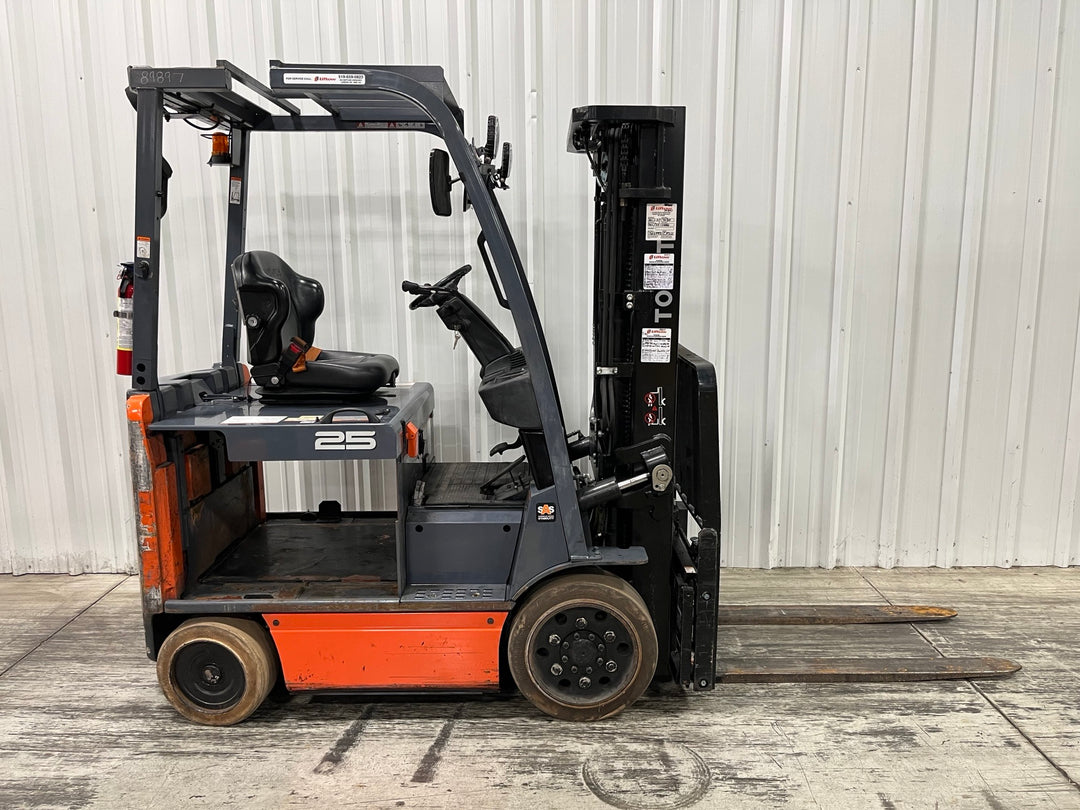 Used forklift for sale in London | 2022 TOYOTA 5000 LB Electric Cushion Forklift | Model: 8FBCU25