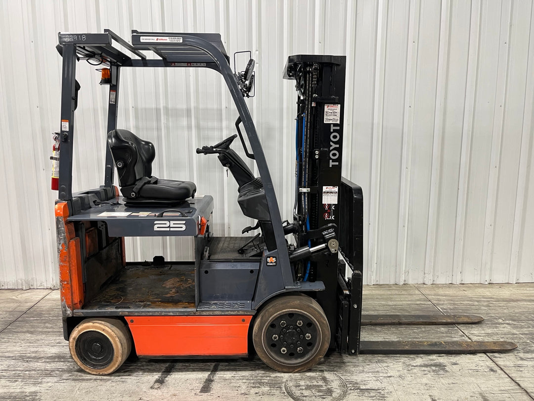 Used forklift for sale in London | 2022 TOYOTA 5000 LB Electric Cushion Forklift | Model: 8FBCU25