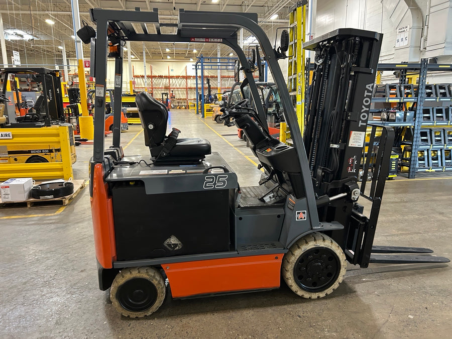 Used forklift for sale in Lachine | 2019 TOYOTA 5,000 LB Electric Cushion Forklift Longbox | Model: 8FBCHU25