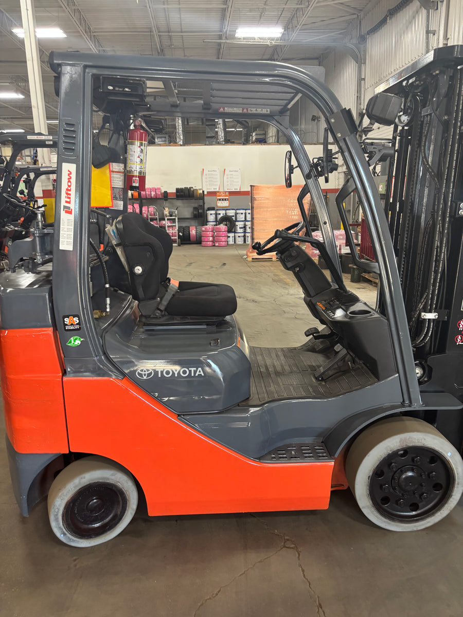 Used forklift for sale in Kitchener | 2021 TOYOTA 5,000 LB IC Cushion Forklift | Model: 8FGCU25