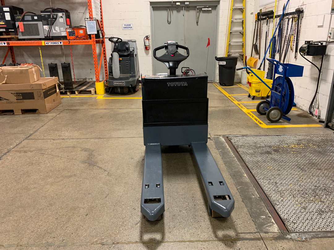 Used forklift for sale in Toronto | 2019 TOYOTA 4500 LB Electric Walkie Pallet Truck-Maint. Free | Model: 8HBW23