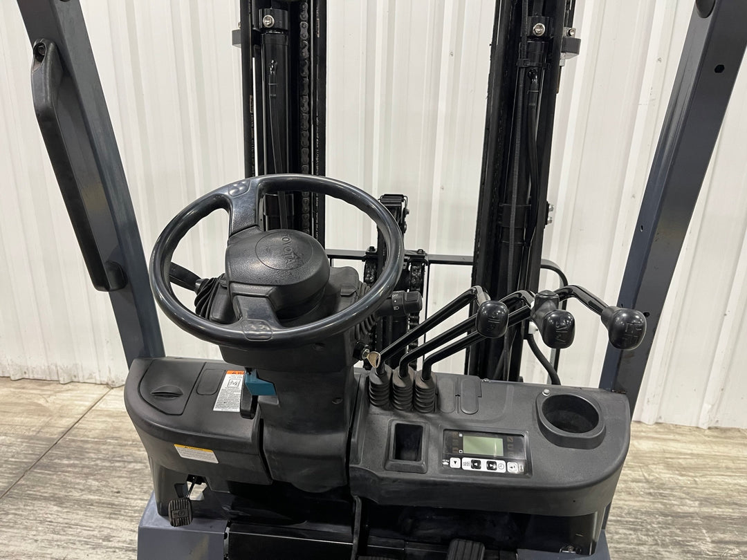 Used forklift for sale in London | 2022 TOYOTA 5000 LB Electric Cushion Forklift | Model: 8FBCU25