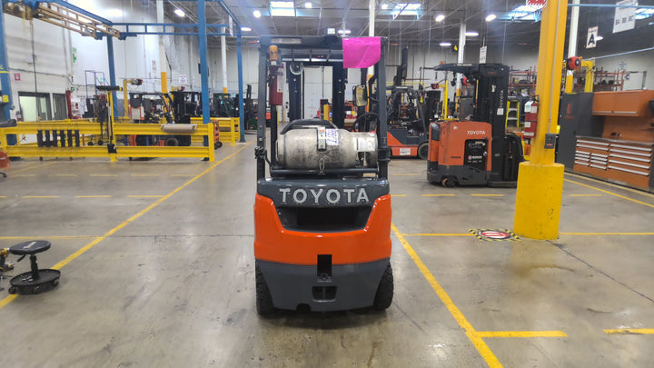 Used forklift for sale in Lachine | 2021 TOYOTA 3,500 LB IC Pneumatic Forklift | Model: 8FGU18