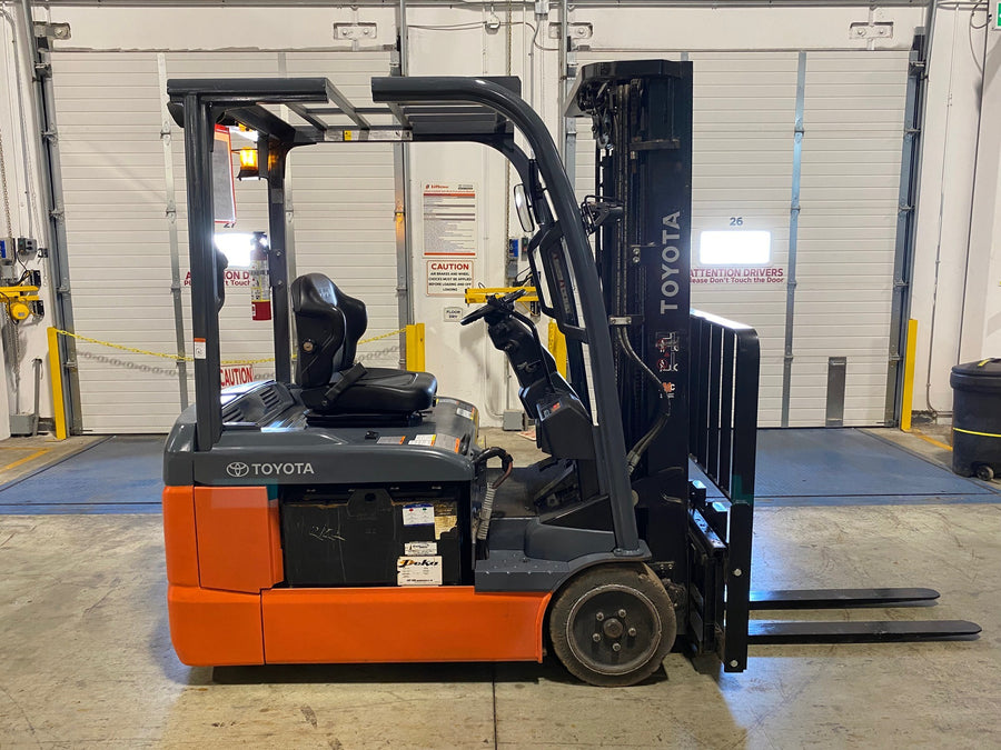 Used forklift for sale in Vaughan | 2020 TOYOTA 4000 LB 3-Wheel Electric Forklift | Model: 8FBE20U