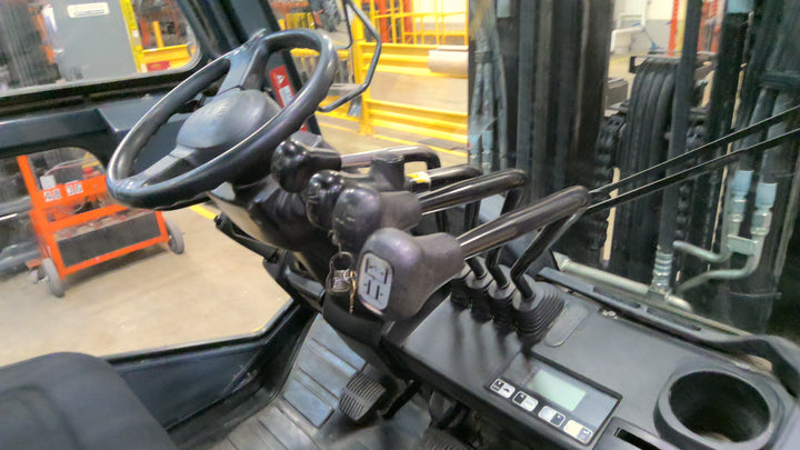 Used forklift for sale in Lachine | 2020 TOYOTA 10,000 LB Diesel Pneumatic Forklift | Model: 8FD45U