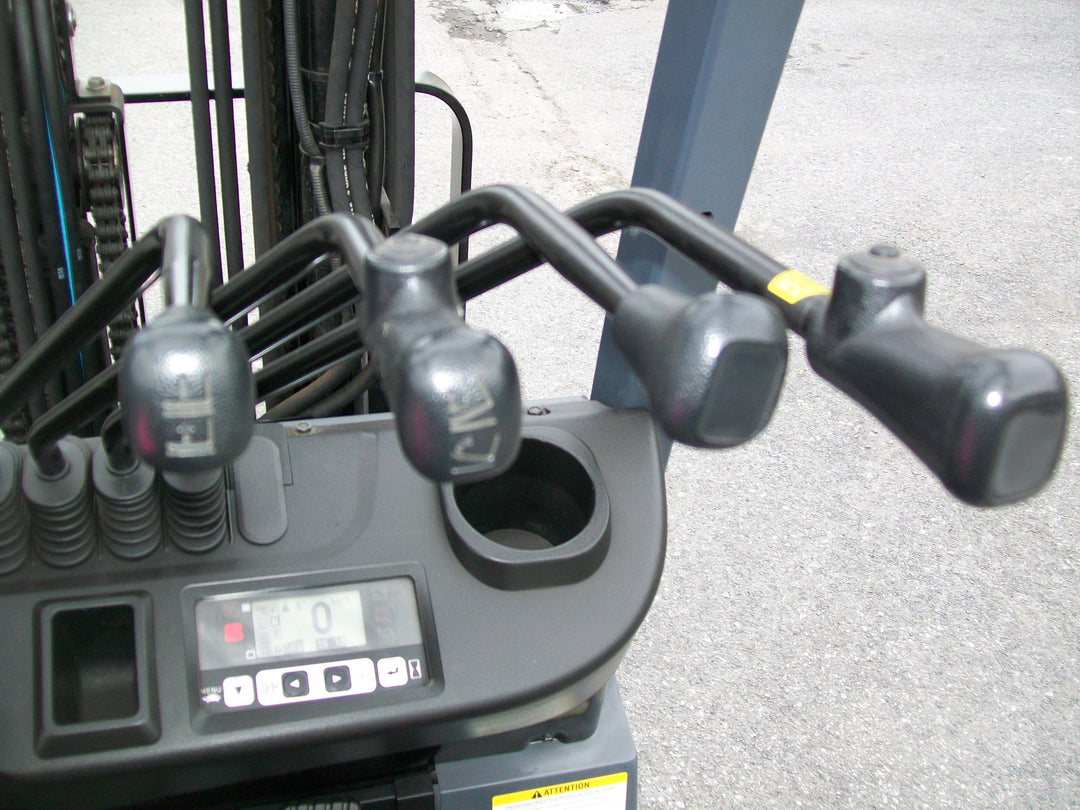 Used forklift for sale in Boucherville | 2022 TOYOTA 5,000 LB Electric Cushion Forklift | Model: 8FBCU25
