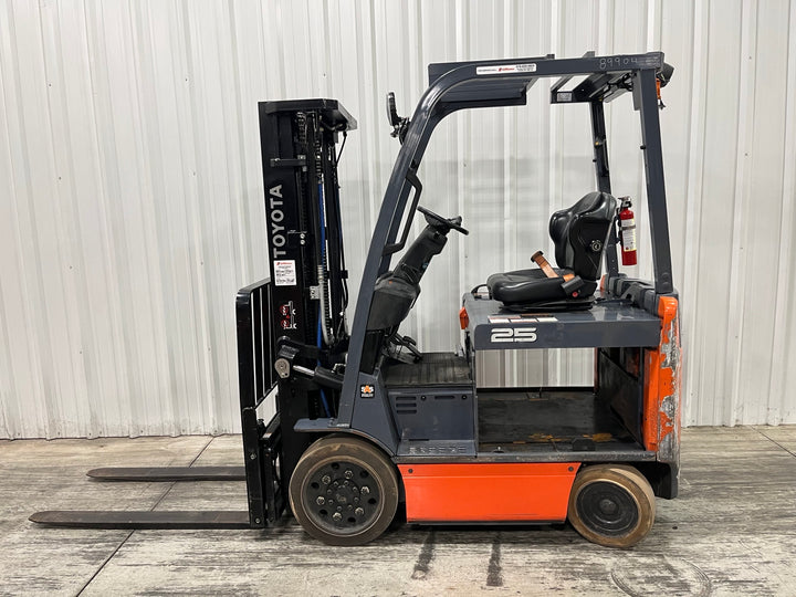 Used forklift for sale in London | 2022 TOYOTA 5000 LB Electric Cushion Forklift | Model: 8FBCU25