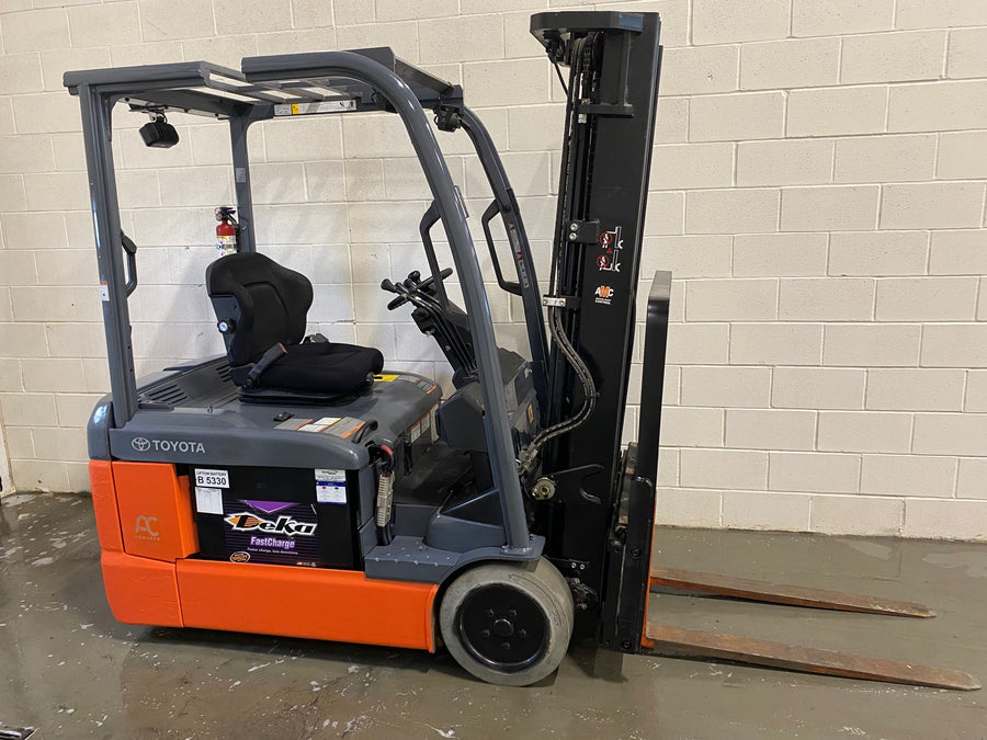Used forklift for sale in Hamilton | 2019 TOYOTA 4000 LB 3-Wheel Electric Forklift | Model: 8FBE20U