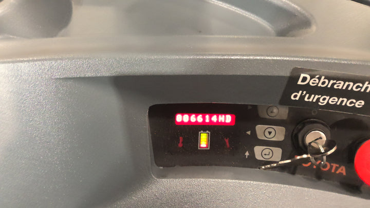 Used forklift for sale in Lachine | 2018 TOYOTA 4,000 LB Electric Standup Counterbalance | Model: 8BNCU20M188