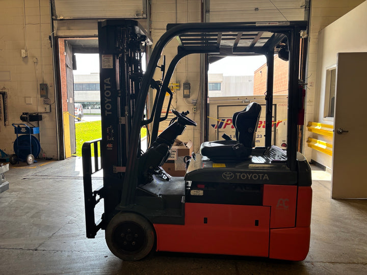 Used forklift for sale in Toronto | 2019 TOYOTA 4,000 LB 3-Wheel Electric Forklift | Model: 8FBE20U