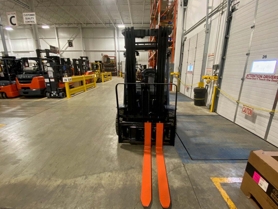 Used forklift for sale in Ajax | 2022 TOYOTA 5,000 LB IC Pneumatic Forklift | Model: 50-8FGU25