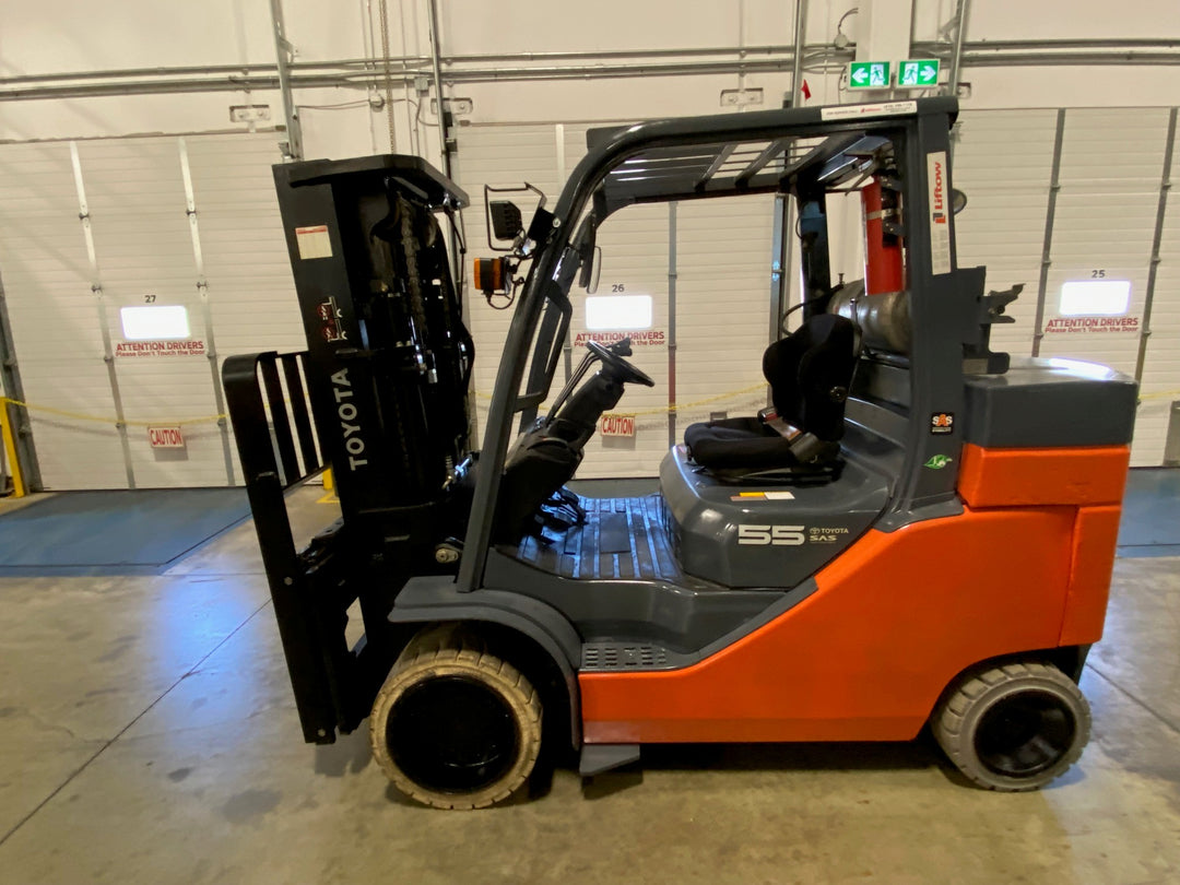 Used forklift for sale in Vaughan | 2017 TOYOTA 12,000 LB IC Cushion Forklift | Model: 8FGC55U