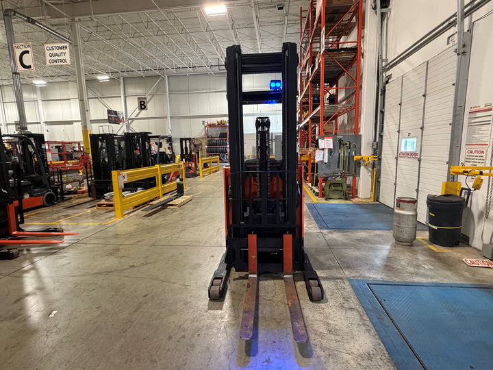Used forklift for sale in Vaughan | 2017 TOYOTA 3,500 LB Electric Reach Truck | Model: 9BR183M241