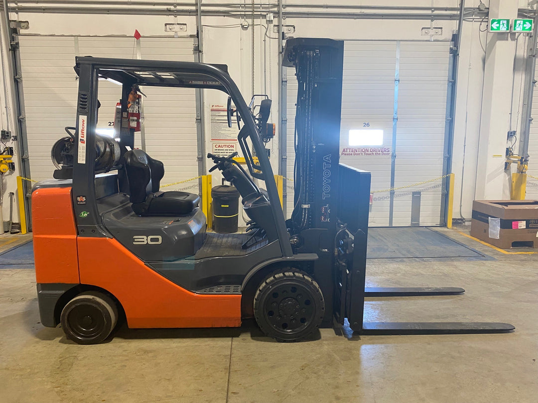 Used forklift for sale in Ajax | 2018 TOYOTA 6,000 LB IC Cushion Forklift | Model: 8FGCU30