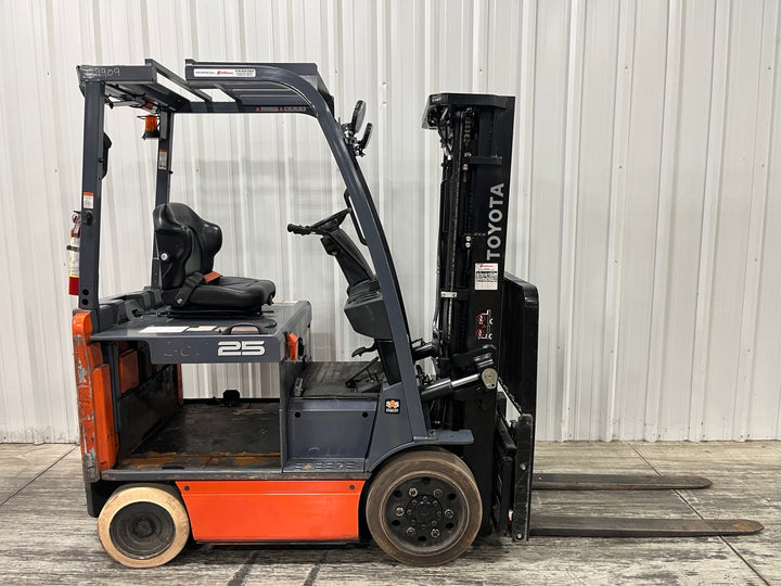 Used forklift for sale in London | 2022 TOYOTA 5000 LB Electric Cushion Forklift | Model: 8FBCU25