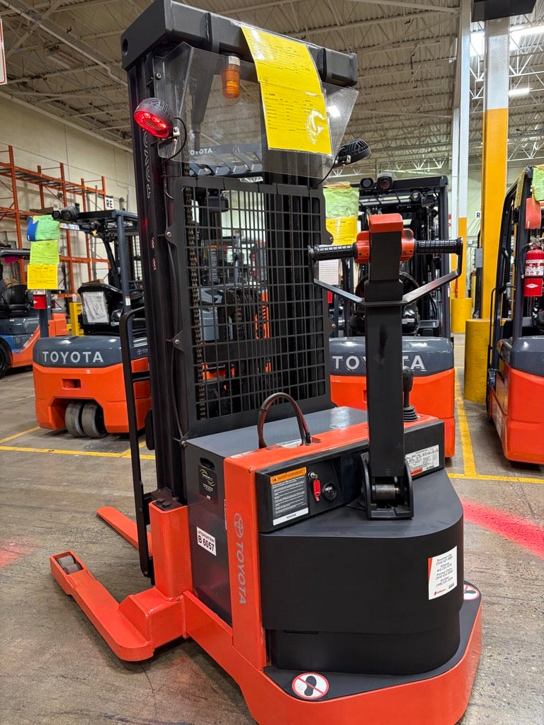 Used forklift for sale in Lachine | 2013 TOYOTA 3,000 LB Electric Walkie Reach Walkie Stacker | Model: 6BWR153F89