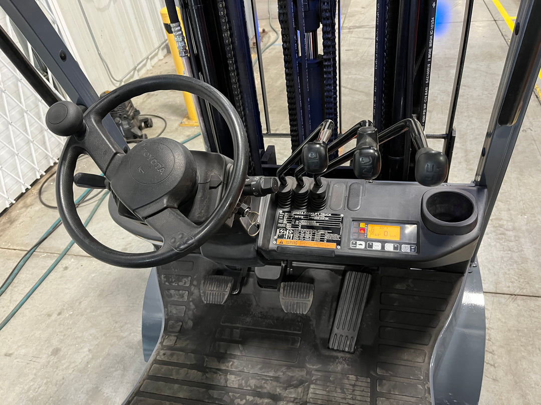 Used forklift for sale in London | 2021 TOYOTA 5,000 LB IC Cushion Forklift | Model: 8FGCU25